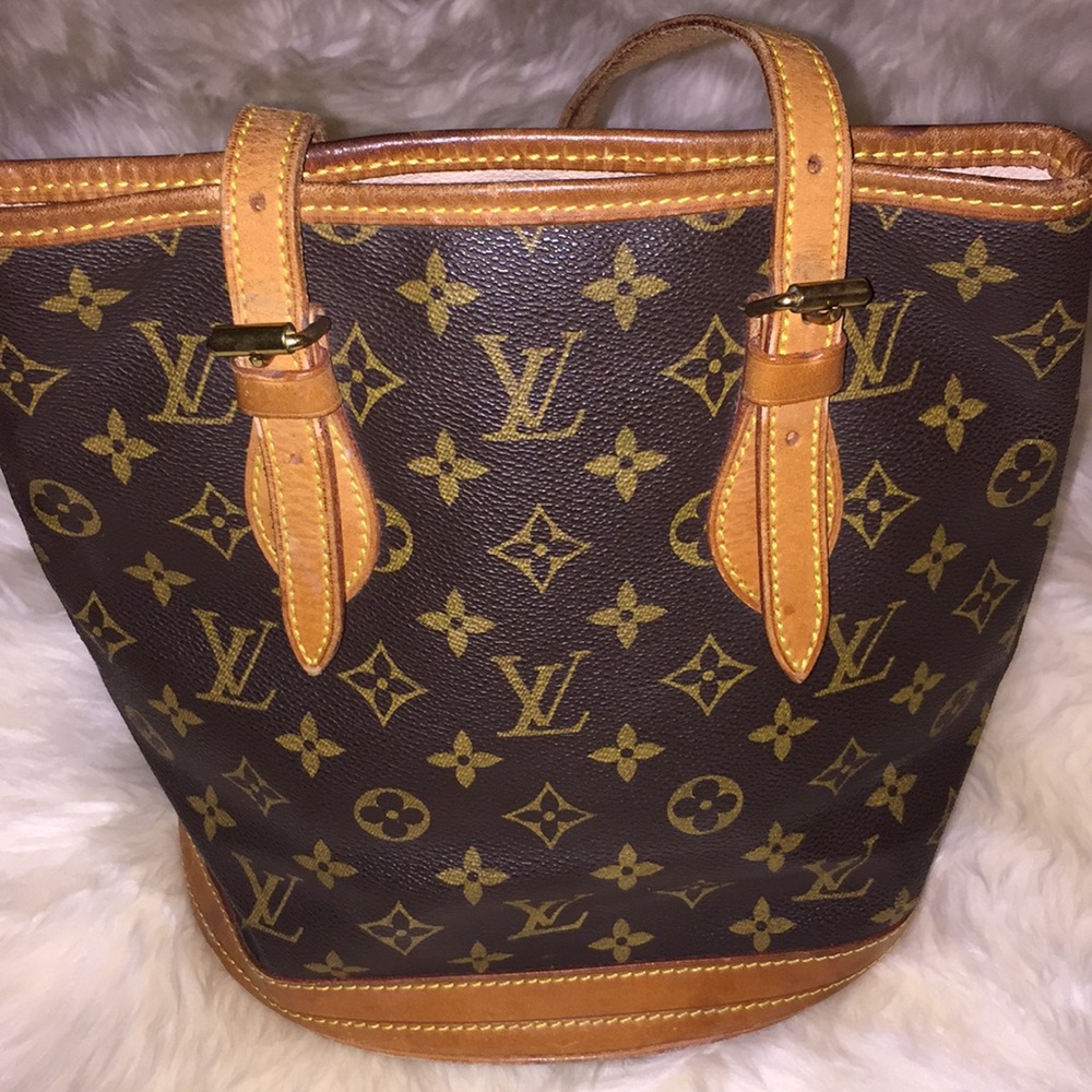 Authentic Louis Vuitton bucket bag